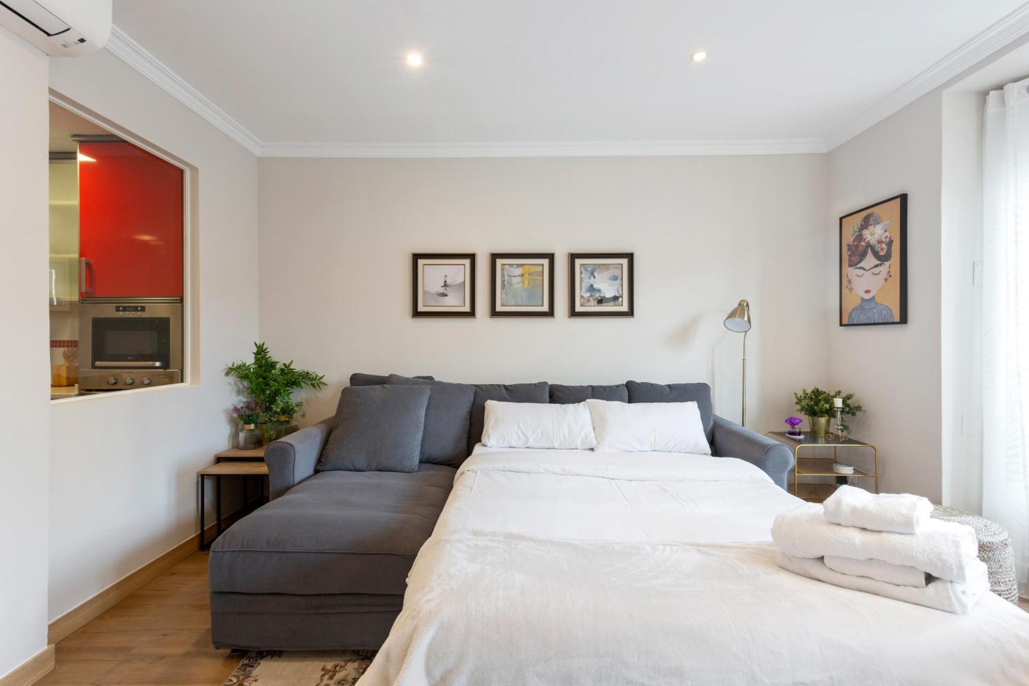 Elegant 1 Bedroom Apartment In The Heart Of Centro Madryt Zewnętrze zdjęcie