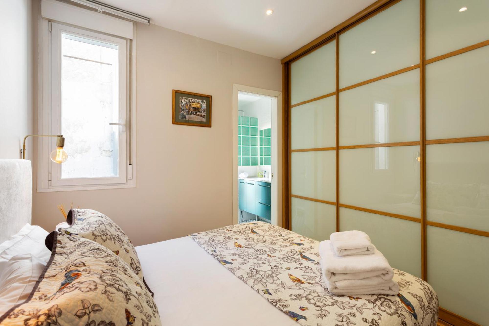 Elegant 1 Bedroom Apartment In The Heart Of Centro Madryt Zewnętrze zdjęcie